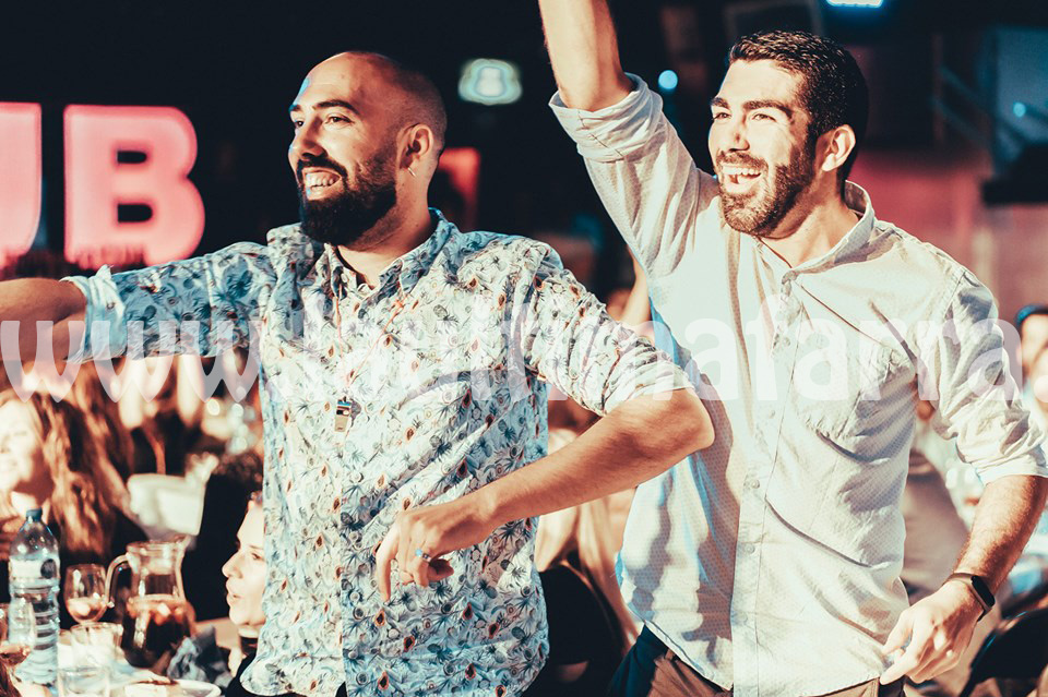 Celebració colectiva a Barcelona, coleciu per a comiats de Solter i Soltera