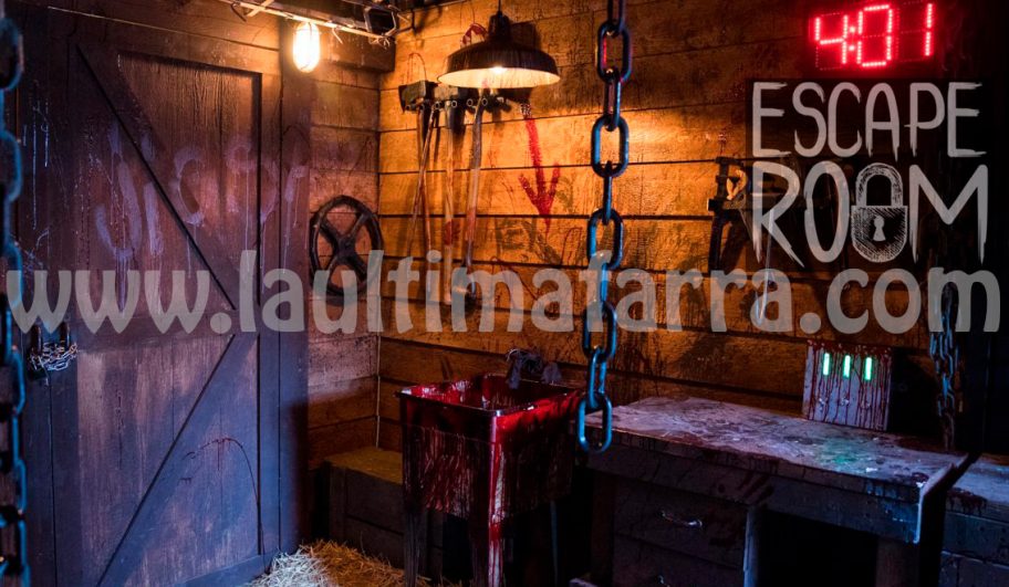 Room-Escape-Barcelona-Uf Escape Room Barcelona, ideal para grupo de despedida de soltera, despedidas de soltero, cumpleaños y grupos de empresa